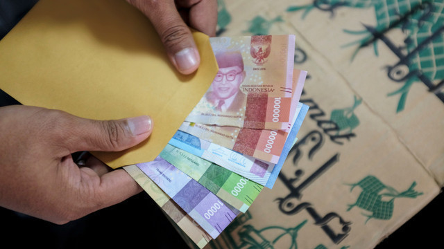 Ilustrasi THR Naik 10 Persen. Foto: Shutter Stock/kumparanNEWS