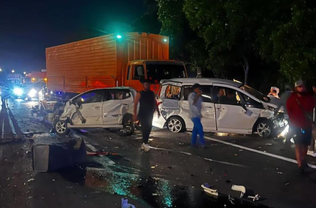 Kecelakaan Beruntun di Tol Cipularang arah Jakarta. Dok. ANTARA/HO-Jasa Marga