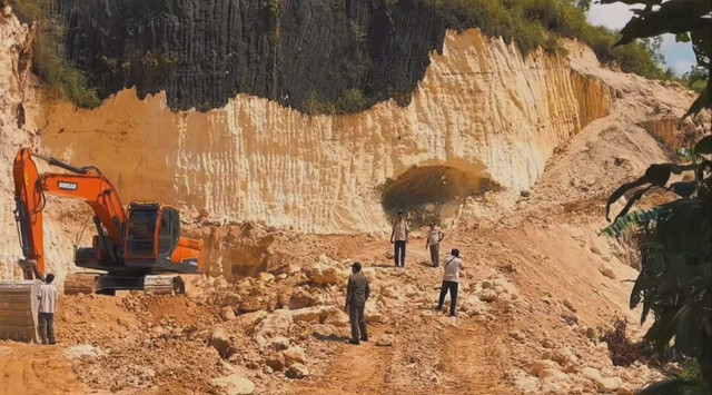 Tambang ilegal di Ponjong, Gunungkidul, ditutup setelah beroperasi sekitar satu pekan. Foto: Dok. Bupati Gunungkidul/Endah Subekti