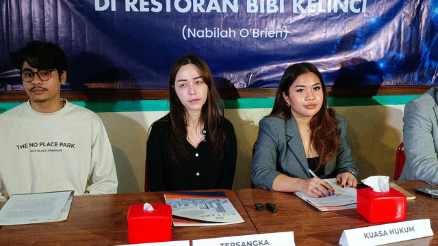Konferensi pers kasus pencurian di restoran Bibi Kelinci milik Nabilah O'Brien di kawasan Kemang, Jakarta Selatan. Foto: Aprilandika Pratama/kumparan