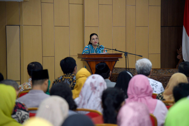 Wali Kota Semarang Agustina Wilujeng.menghadiri FGD Perubahan Peraturan Walikota Semarang Tentang Sistem Penerimaan Murid Baruy (SPMB) . Foto: Pemkot Semarang