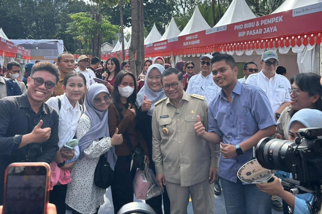 Gubernur Jakarta Pramono Anung menghadiri Bazaar Ramadan Prime di Balai Kota Jakarta, Senin (9/3/2026). Foto: Amira Nada/kumparan