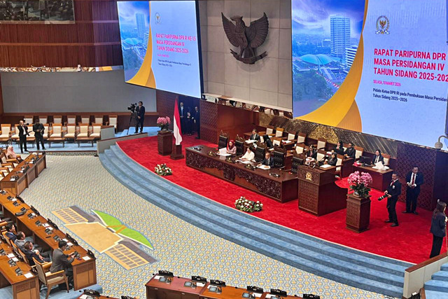 Suasana rapat paripurna ke-15 DPR pembukaan masa sidang IV tahun 2025-2026 di Kompleks Parlemen, Senayan, Jakarta, Selasa (10/3). Foto: Nasywa Athifah/kumparan