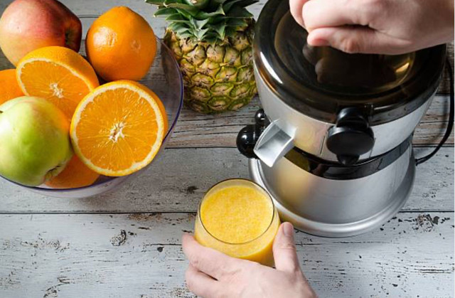Ilustrasi slow juicer low watt. Foto: iStock