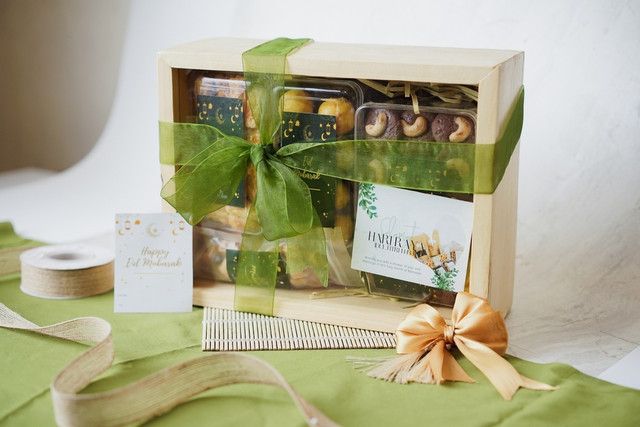  Ilustrasi hampers Lebaran. Foto: Charisma Maya/Shutterstock