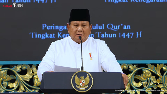 Presiden Prabowo Subianto memberikan sambutan saat menghadiri Peringatan Nuzulul Qur'an di Istana Negara, Jakarta, Selasa (10/3/2026). Foto: Youtube/Sekretariat Presiden