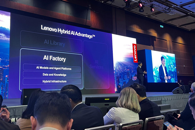 Executive VP and President SSG Lenovo, Ken Wong, di Lenovo World Tech 2026, Hongkong, Selasa (10/3). Foto: Annisa Thahira/kumparan
