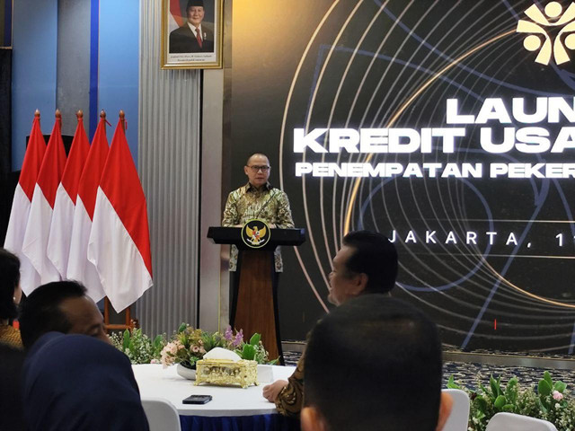 Menteri Perlindungan Pekerja Migran Indonesia/Kepala Badan Perlindungan Pekerja Migran Indonesia (P2MI/BP2MI) Mukhtarudin dalam acara Launching Kredit Usaha Rakyat Penempatan Pekerja Migran Indonesia di Kementerian P2MI/BP2MI, Jakarta, Rabu (11/3). Foto: Nauval Pratama/kumparan