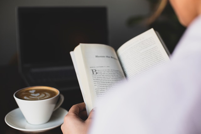 Ilustrasi apa yang dimaksud teks eksplanasi.Foto: Dia Aram / Unsplash