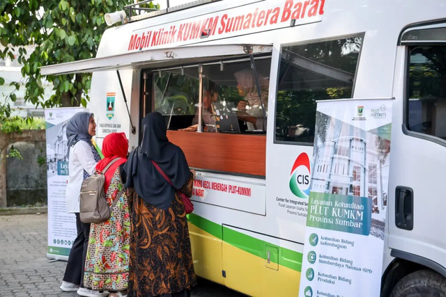 Mobil klinik KUMKM Sumatera Barat. Foto: Satgas PRR