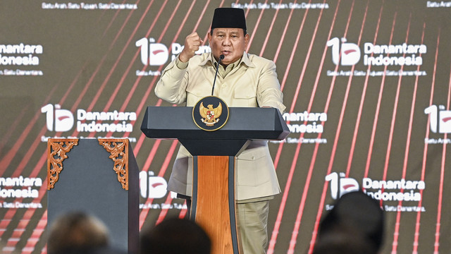 Presiden Prabowo Subianto memberi sambutan saat menghadiri tasyakuran HUT Ke-1 Badan Pengelola Investasi (BPI) Danantara di Wisma Danantara, Jakarta, Rabu (11/3/2026). Foto: ANTARA FOTO/Galih Pradipta