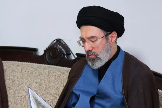 Mojtaba Khamenei, putra kedua Pemimpin Tertinggi Iran Ayatollah Ali Khamenei, yang resmi menjadi pengganti sebagai pemimpin tertinggi Iran. (Sumber: Kumparan)