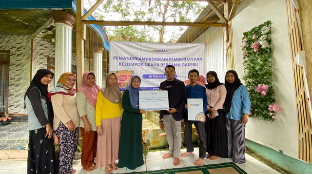 Pemandirian Kelompok Usaha Bersama GASEBU, Perluas dan Perkuat Ekonomi Para Petani Aren (Sumber : DT Peduli)