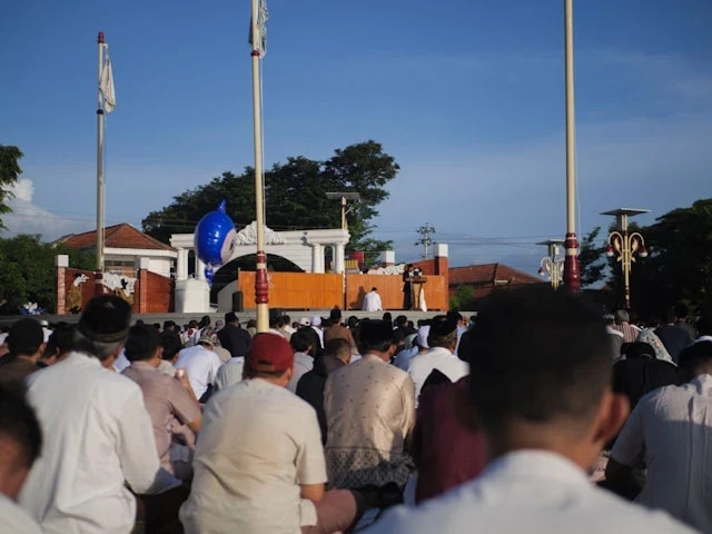 Ilustrasi Idul Fitri 2026 tanggal 20 atau 21 Maret. Foto: Thoriq Shobih/Unsplash