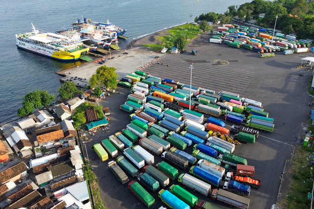 Ilustrasi Pelabuhan Ketapang, Banyuwangi, Jawa Timur. Foto: ANTARA FOTO/Budi Candra Setya