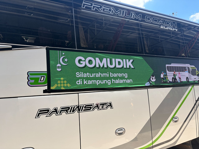 PT GoTo Gojek Tokopedia Tbk bersama Kementerian Perhubungan (Kemenhub) menghadirkan program GoMudik yang menyediakan fasilitas mudik gratis bagi para mitra pengemudi beserta keluarga pada periode mudik Lebaran 2026. Foto: Najma Ramadhanya/kumparan