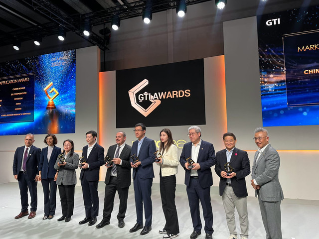 Telkomsel raih penghargaan internasional Market Development Award – 5G Enterprise Network Solutions (ENS) dalam ajang GTI Awards 2026. Foto: Dok. Telkomsel