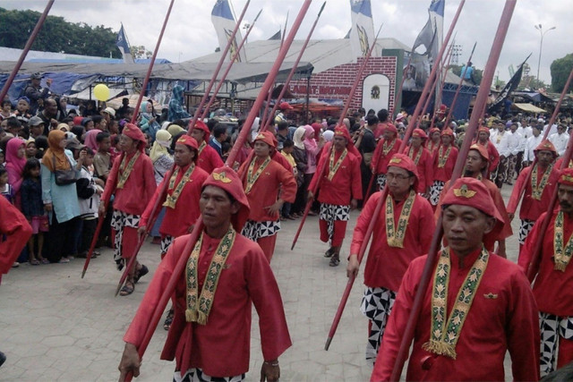 Tari Lawung berasal dari Keraton Yogyakarta. Sumber foto: pexels.com