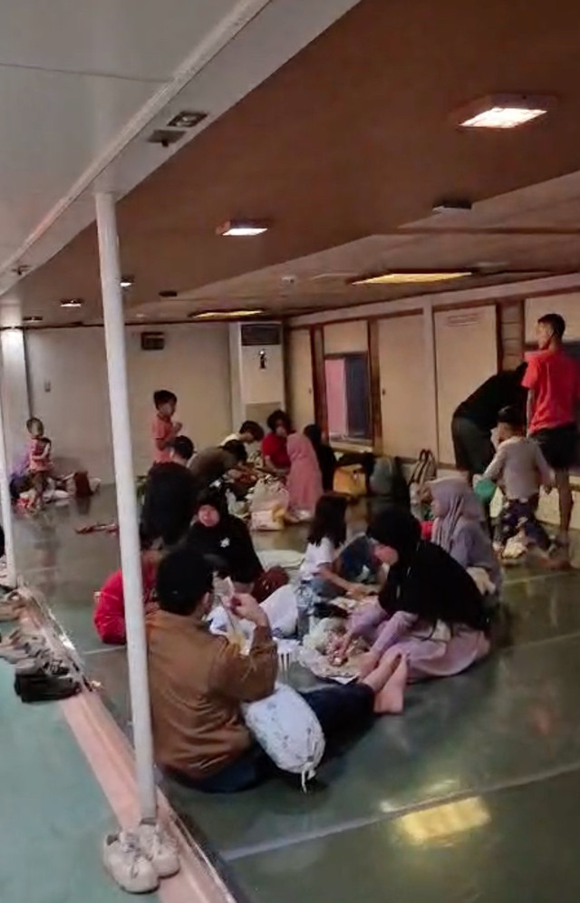 Suasana di KMP Virgo 018, Sabtu (14/3/2026). Foto: Angga Sukmawijaya/kumparan