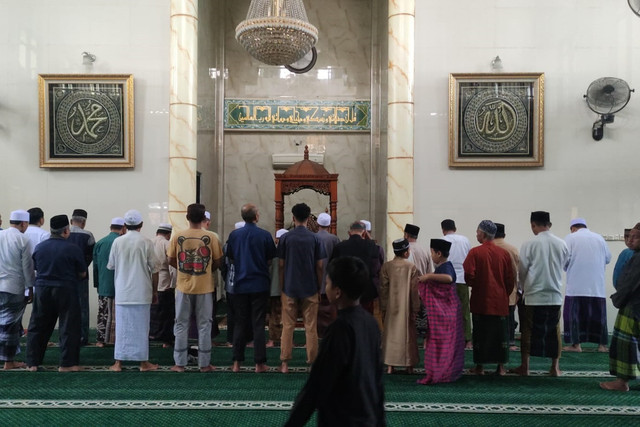 Masjid Jami' Babussalam, Margonda, Depok, Sabtu (14/3/2026). Foto: kumparan