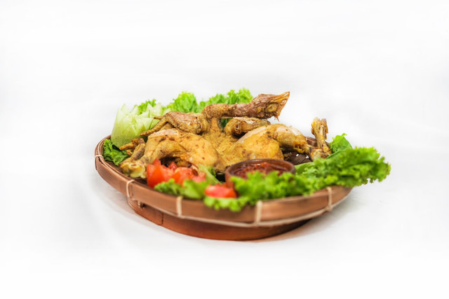 Ilustrasi Menu Ayam Goreng Berkah Blok M . Foto: Unsplash/ Ridwan Abdurrohman