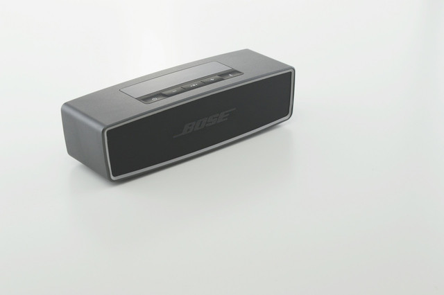 Ilustrasi speaker bluetooth murah suara bagus 2026. Foto: Unsplash