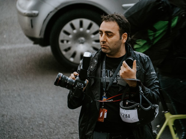 Ilustrasi Opini Redaksi adalah. Unsplash.com/Matt Seymour