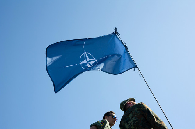 Ilustrasi NATO. Foto: M-SUR/Shutterstock