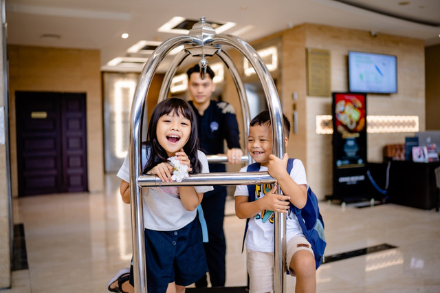Ilustrasi liburan bersama keluarga. Foto: Dok. Grand Mercure Solo Baru