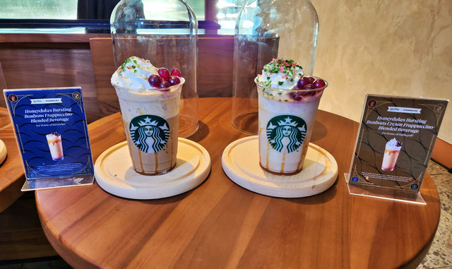 Ilustrasi Starbucks x Harry Potter, Foto: Azalia Amadea/kumparan/kumparanFOOD