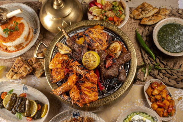 Ilustrasi Menu Lebaran selain opor . Foto: Unsplash/Ferhat M. Zupcevic