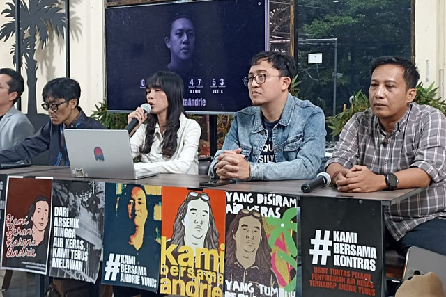 Konferensi pers "Perkembangan Situasi Serangan Air Keras terhadap Andrie Yunus: Tangkap dan Jerat Pelaku Percobaan Pembunuhan Berencana Sekarang!" di Kantor YLBHI, Jakarta, Rabu (18/3/2026). Foto: Nauval Pratama/kumparan
