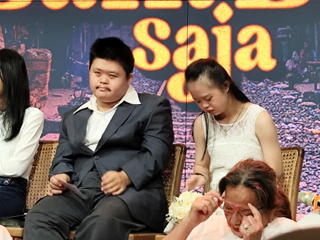 Alim dan Vanessa saat acara media junket peluncuran teaser dan poster film Semua Akan Baik-Baik Saja di kawasan Jakarta Selatan, Selasa (17/3/2026). Foto: Salsha Okta Fairuz/kumparan