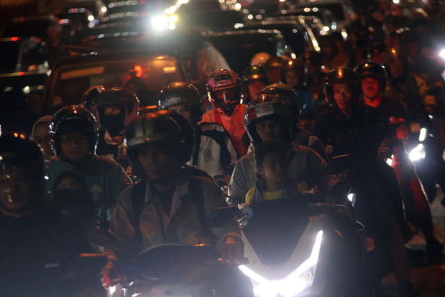 Ilustrasi pemudik melintasi Puncak, Bogor. Foto: Yulius Satria Wijaya/ANTARA FOTO