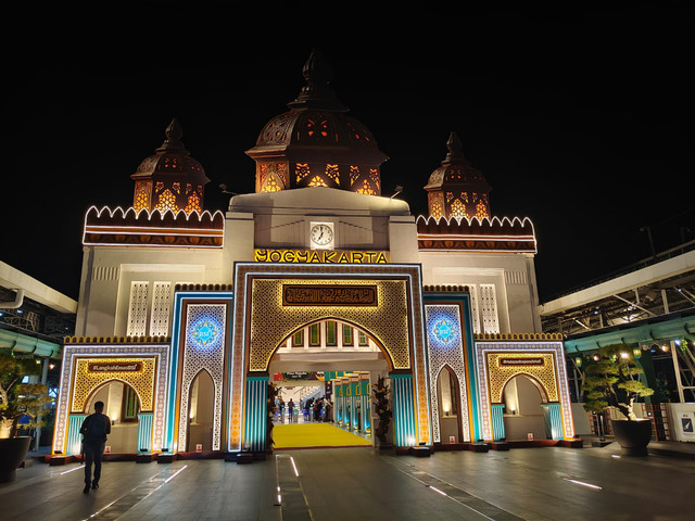 Stasiun Tugu, Rabu (18/3). Foto: Arfiansyah Panji Purnandaru/kumparan