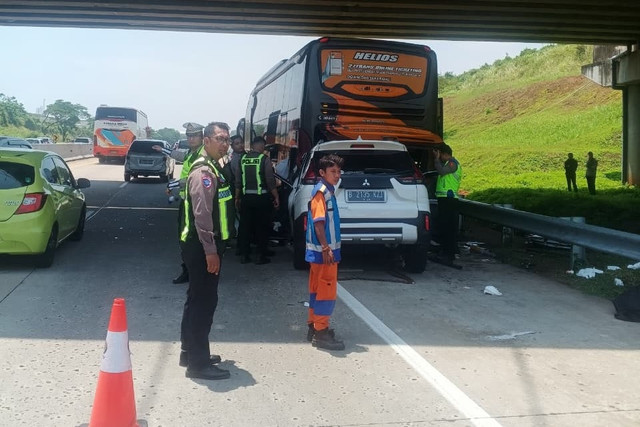 Kecelakaan di Tol Batang-Semarang, Kamis (19/3/2026). Foto: Dok. Istimewa