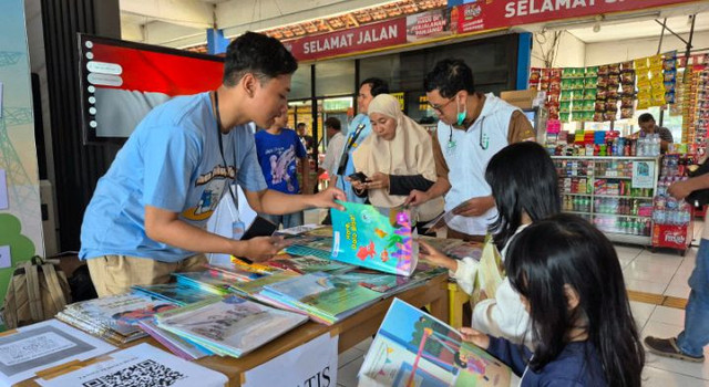 Mudik Asyik Baca Buku (Sumber: Harian Bengkulu Ekspres)