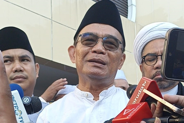 Penasihat Khusus Presiden Bidang Haji Muhadjir Effendy usai salat Idul Fitri 1447 H di Halaman Gedung PP Muhammadiyah, Jakarta Pusat, Jumat (20/3/2026). Foto: Nauval Pratama/kumparan