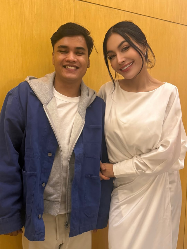 Denada bertemu dengan Ressa Rossano. Foto: Instagram/@denadaindonesia