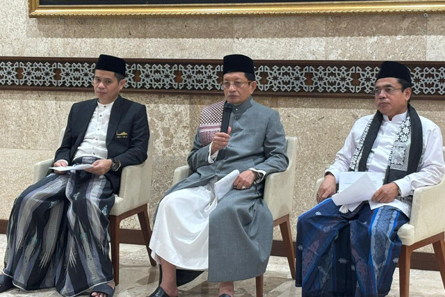 Menag Nasaruddin Umar memberikan keterangan pers pelaksanaan salat Idul Fitri 1447 H di Masjid Istiqlal, Jakarta, Jumat (20/3/2026). Foto: Amira Nada Fauziyyah/kumparan