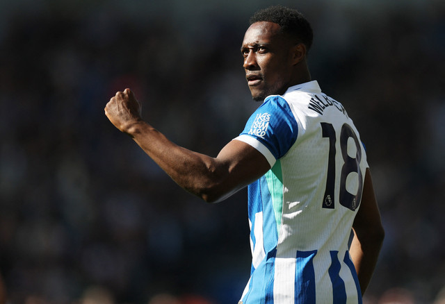 Pertandingan Premier League antara Brighton & Hove Albion melawan Liverpool berlangsung di The American Express Community Stadium (21/3). Foto: Paul Childs/REUTERS