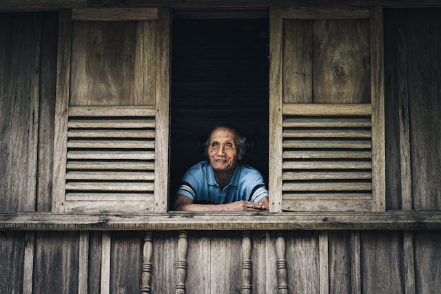 Ilustrasi hidup sederhana. Photo by Raymond Lumbres.