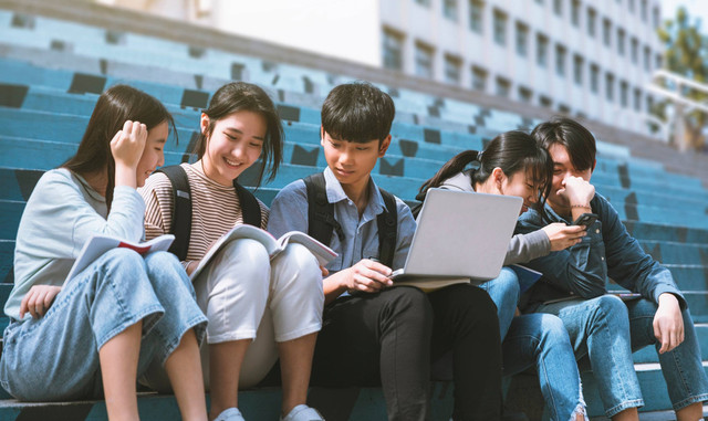  Ilustrasi mahasiswa baru. Foto: Shutterstock