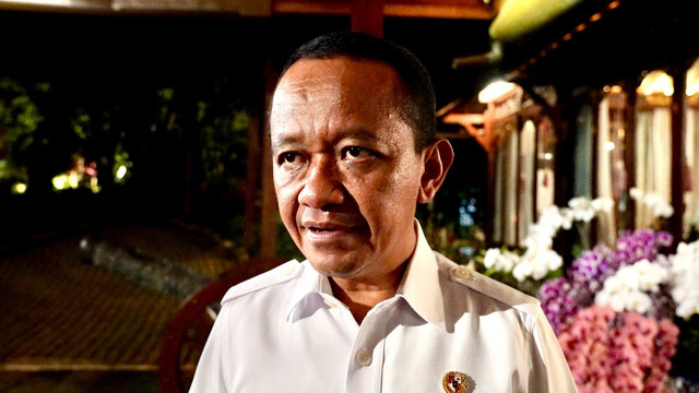 Menteri ESDM Bahlil Lahadalia usai mengikuti ratas di kediaman pribadi Presiden di Hambalang, Bogor, Rabu (25/3). Foto: Dok. Biro Pers, Media, dan Informasi Sekretariat Presiden