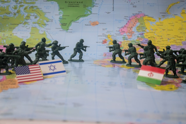Ilustrasi perang Amerika-Israel vs Iran. Foto: Unsplash