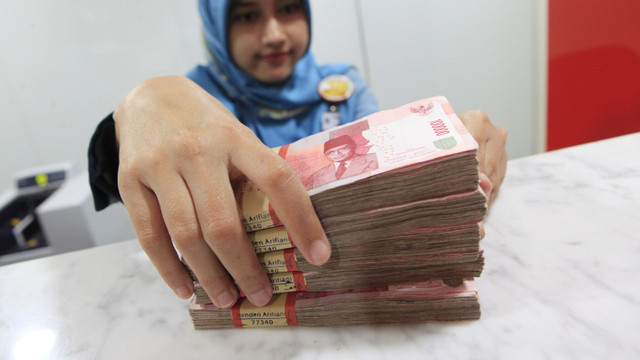 Ilustrasi Apakah Bank Hari Ini Buka. Foto: Aditia Noviansyah/kumparanBISNIS