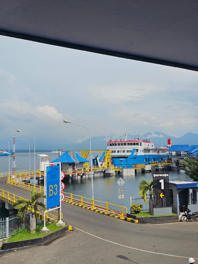 Ilustrasi arus balik pemudik di pelabuhan.  Foto: Dok. Istimewa