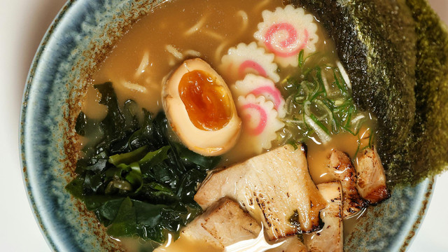 Ilustrasi membahas kamaboko terbuat dari apa. Foto: Pexels