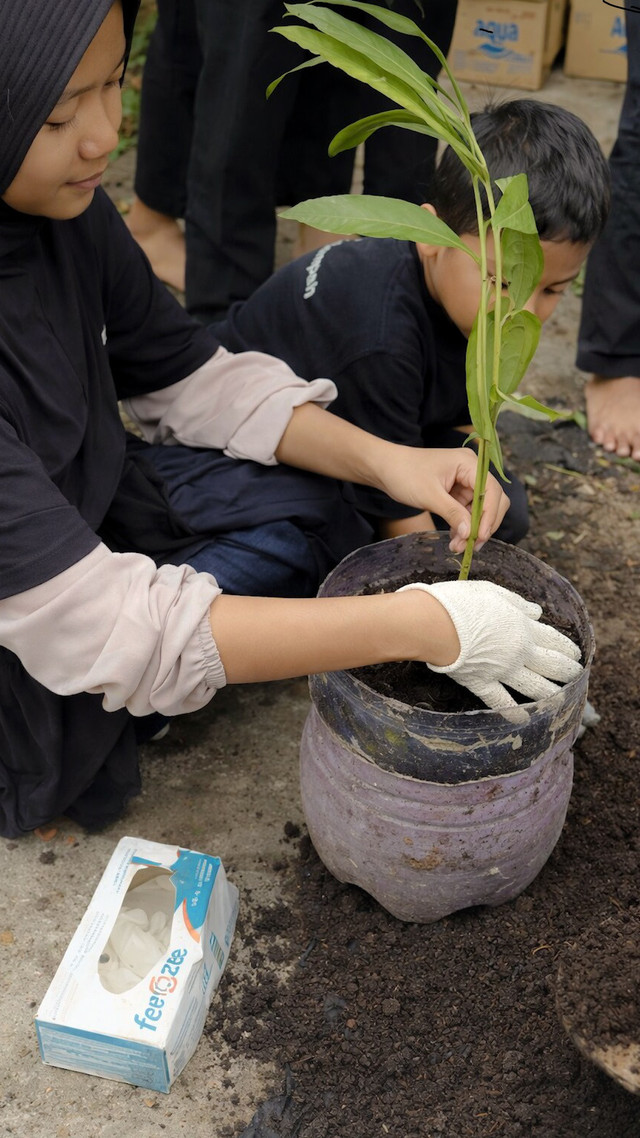 Menanam Bersama (dok.pribadi)