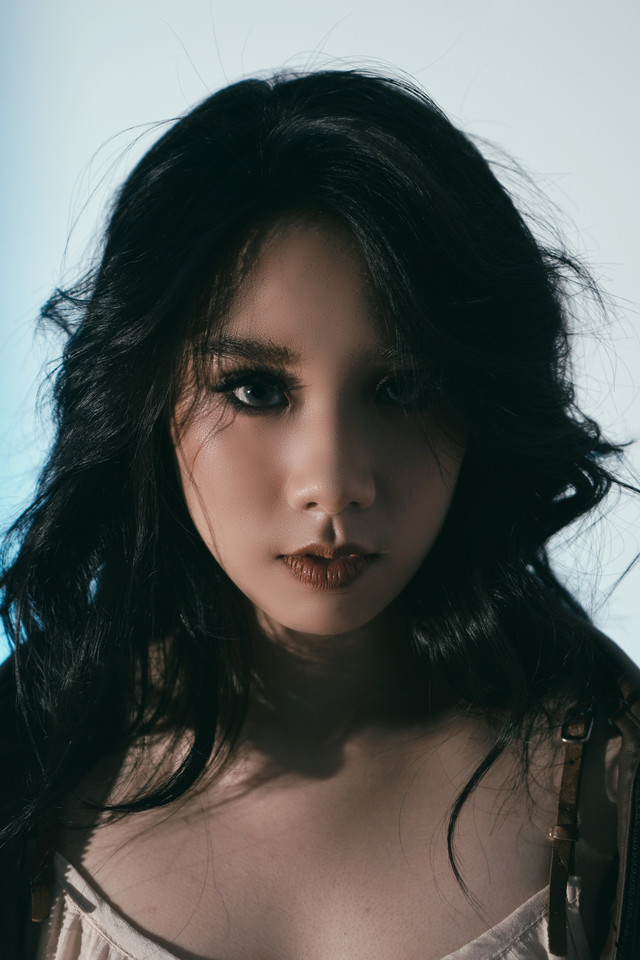 Penyanyi Joanna Andrea menghadirkan single terbarunya berjudul Tenanglah. Foto: Dok. Istimewa